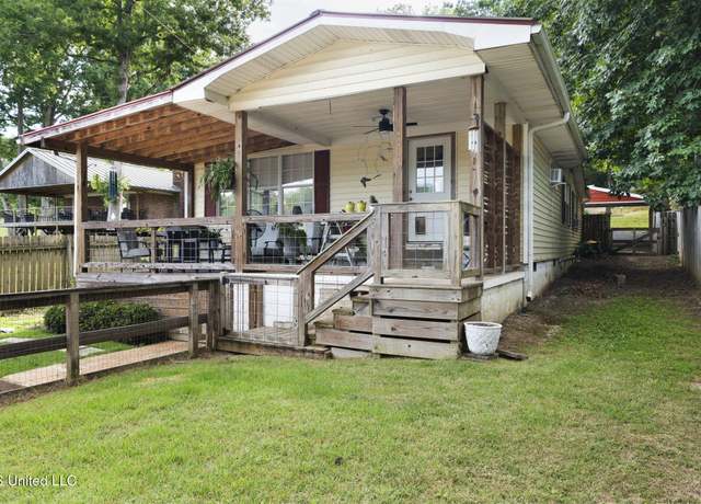 Property at 1294 Lakeview Dr, Ashland, MS 38603, 3 beds, 2 baths