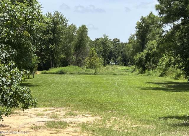 Property at 789 Everettt St, Pass Christian, MS 39571