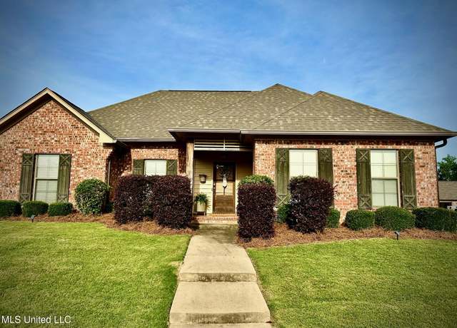 Property at 106 Hanover St, Madison, MS 39110, 3 beds, 2 baths