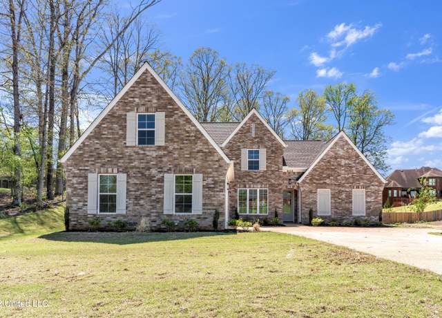 Property at 2113 Belmarie Dr, Southaven, MS 38672, 5 beds, 3 baths