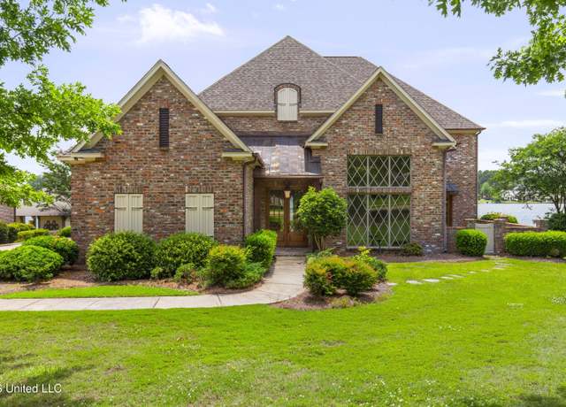 Property at 119 Northlake Dr, Madison, MS 39110, 4 beds, 4.5 baths