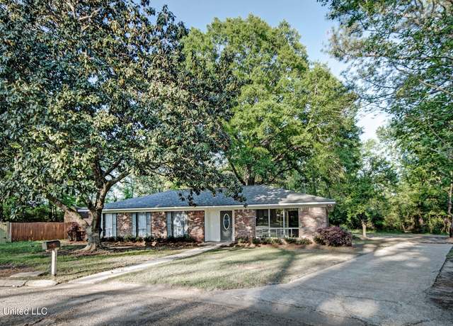 Property at 160 Chelsea Ct, Jackson, MS 39211, 3 beds, 2 baths