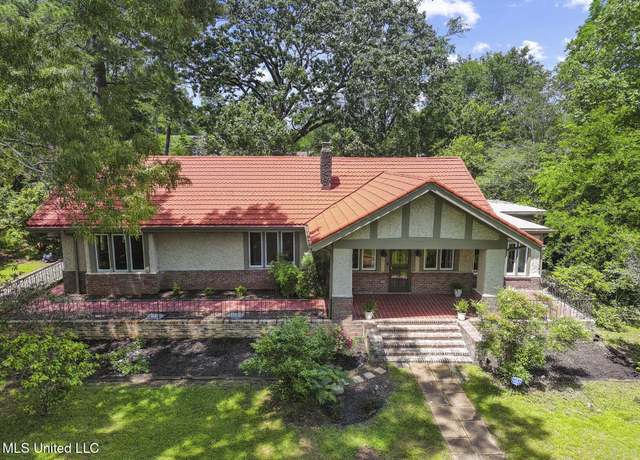Property at 912 Gillespie St, Jackson, MS 39202, 3 beds, 2.5 baths