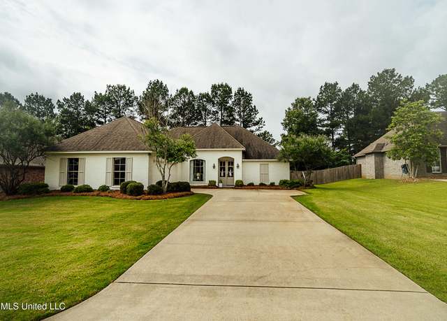 Property at 124 Westerly Pl, Madison, MS 39110, 3 beds, 2 baths