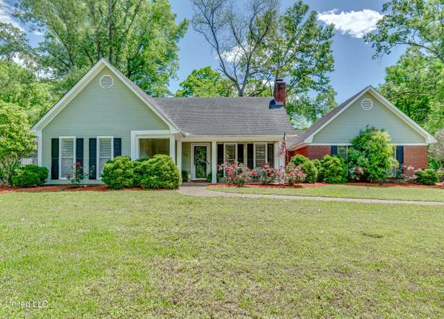 Property at 433 Brentwood Dr, Madison, MS 39110, 3 beds, 2 baths