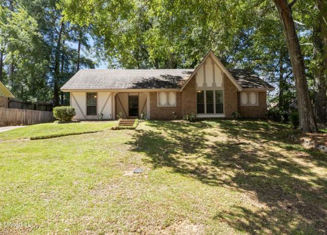 Property at 465 Heritage Pl, Jackson, MS 39212, 3 beds, 2 baths
