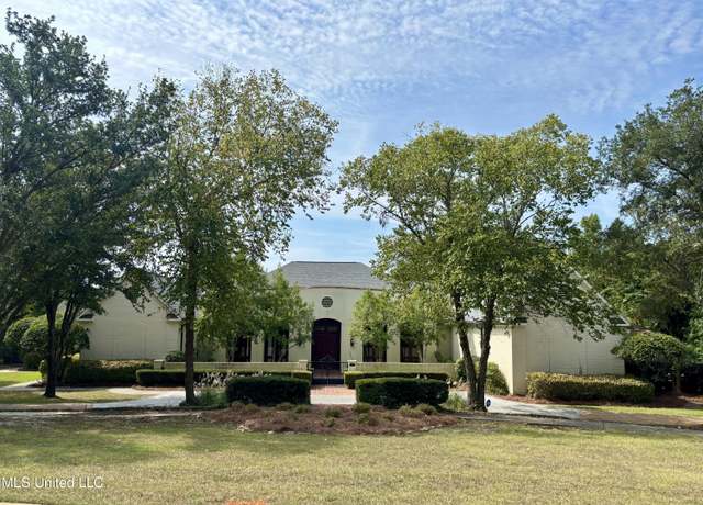 Property at 105 Bridgeview Cir, Ridgeland, MS 39157, 3 beds, 3.5 baths