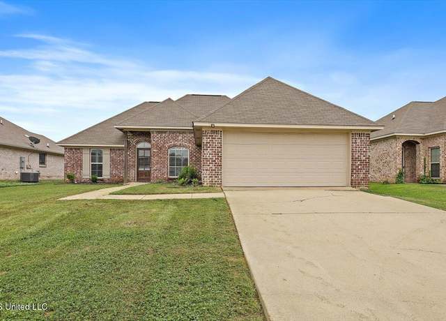 Property at 1514 Arcadia Ln, Brandon, MS 39042, 4 beds, 2 baths