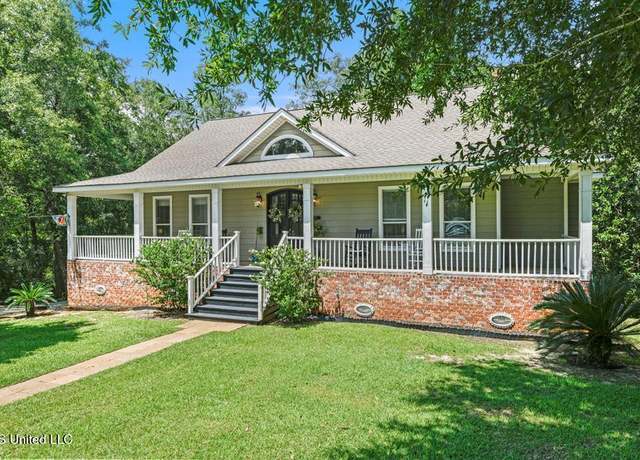 Property at 32 Angelica Dr, Picayune, MS 39466, 5 beds, 3 baths