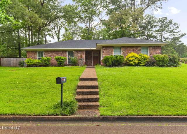 Property at 95 Sunline Dr, Brandon, MS 39042, 3 beds, 2 baths