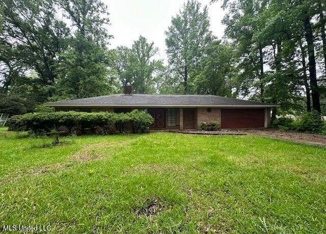 Property at 595 Sykes Rd, Jackson, MS 39212, 3 beds, 2 baths