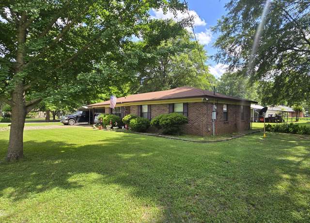 Property at 308 Walnut St, Benoit, MS 38725, 3 beds, 1 bath