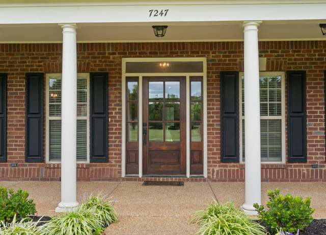 Property at 7247 Eastern Rd, Olive Branch, MS 38654, 4 beds, 4 baths