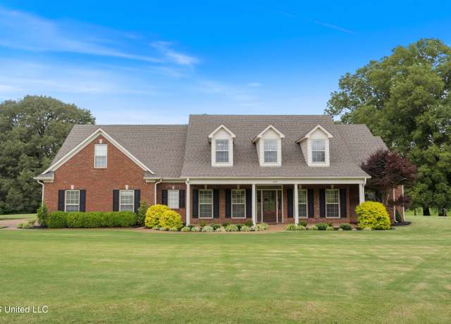 Property at 7247 Eastern Rd, Olive Branch, MS 38654, 4 beds, 4 baths