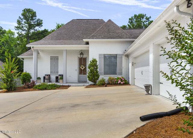 Property at 105 Camden Lake Cir, Madison, MS 39110, 4 beds, 3 baths