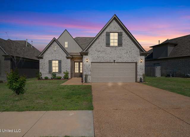 Property at 7785 Parkridge Dr, Southaven, MS 38671, 3 beds, 3 baths