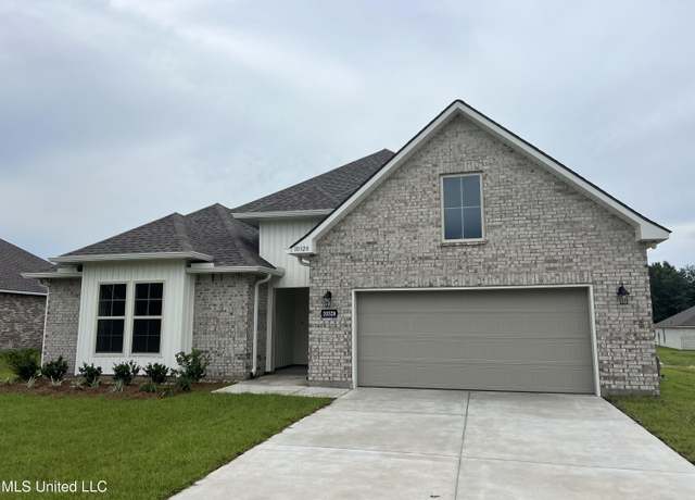 Property at 10328 Caroline Dr, Gulfport, MS 39503, 4 beds, 2.5 baths