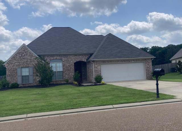 Property at 174 Falls Xing, Madison, MS 39110, 3 beds, 2 baths