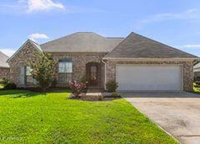 Property at 174 Falls Xing, Madison, MS 39110, 3 beds, 2 baths