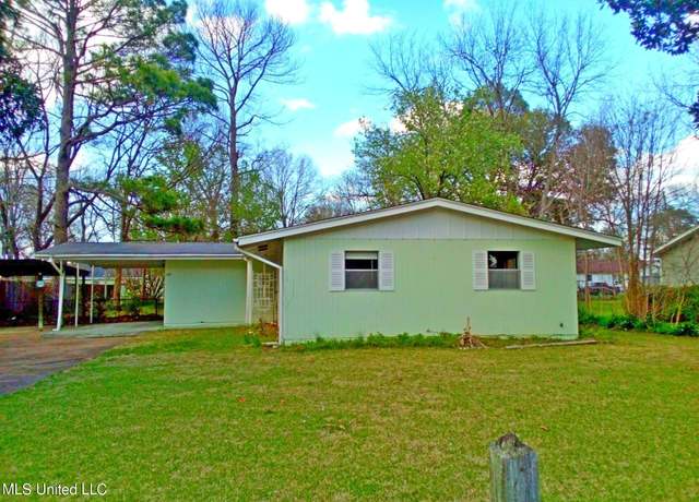 Property at 218 Summerhaven Dr, Yazoo City, MS 39194, 3 beds, 1 bath