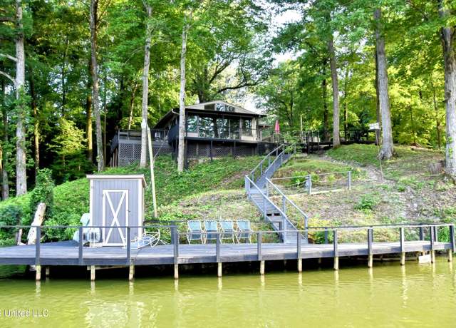 Property at 3382 E Glen Gyle Rd, Hernando, MS 38632, 2 beds, 1.5 baths