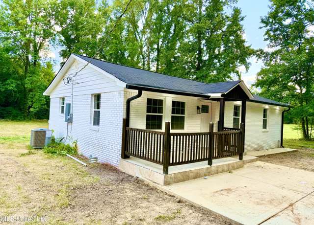 Property at 14679 Burton Rd, Olive Branch, MS 38654, 3 beds, 2 baths