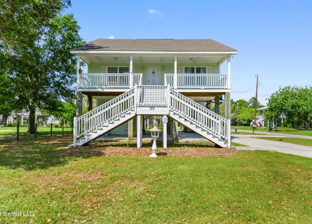 Property at 129 Sears Ave, Waveland, MS 39576, 3 beds, 2 baths