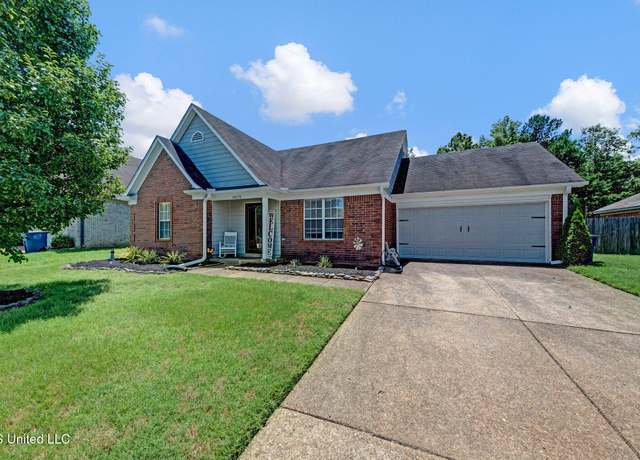 Property at 10675 Lexington Dr, Olive Branch, MS 38654, 3 beds, 2 baths
