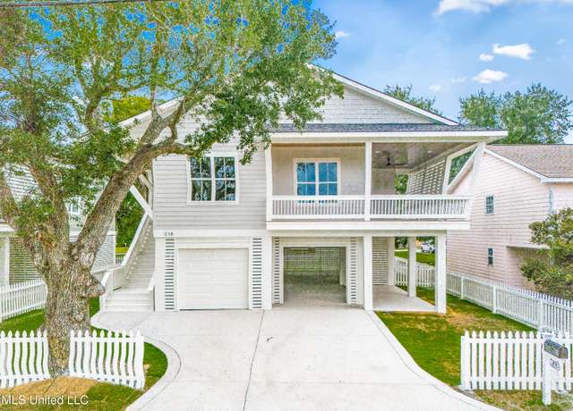 Property at 218 Demetz Ave, Pass Christian, MS 39571, 3 beds, 2.5 baths