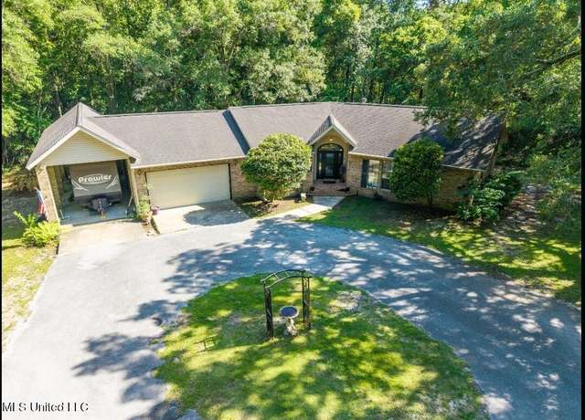 Property at 4829 Old Spanish Trl, Gautier, MS 39553, 3 beds, 2.5 baths