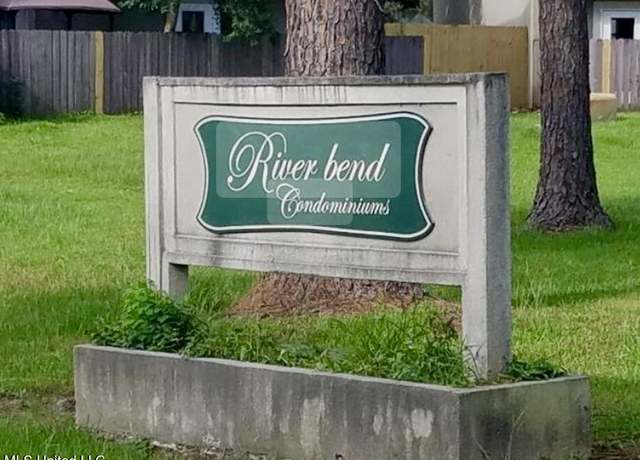 Property at 1625 Martin Bluff Rd #86, Gautier, MS 39553, 2 beds, 1.5 baths