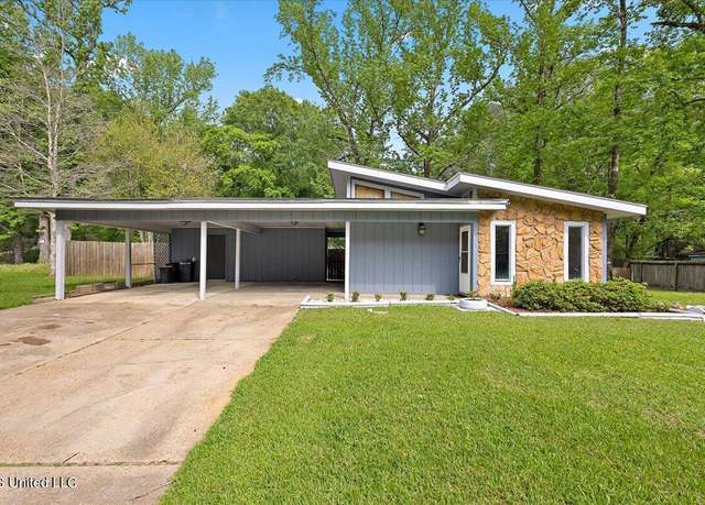 Property at 3136 Meadow Forest Dr, Jackson, MS 39212, 3 beds, 1 bath