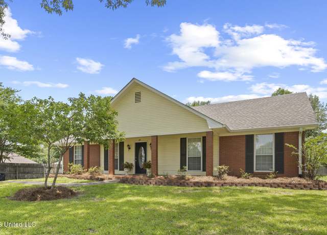 Property at 124 Azalea Cir, Madison, MS 39110, 3 beds, 2 baths