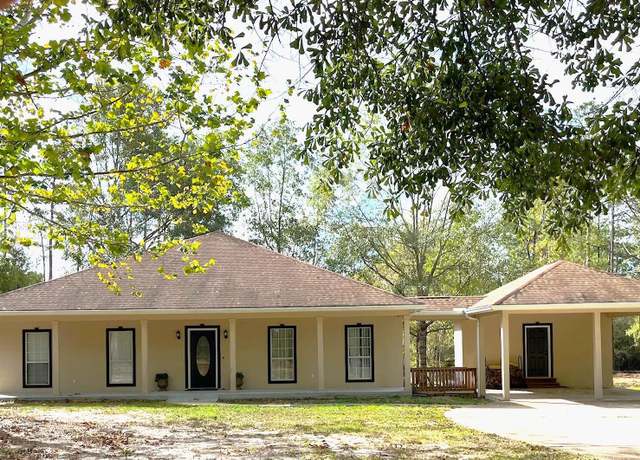 Property at 120 Maple Dr, Perkinston, MS 39573, 3 beds, 2 baths