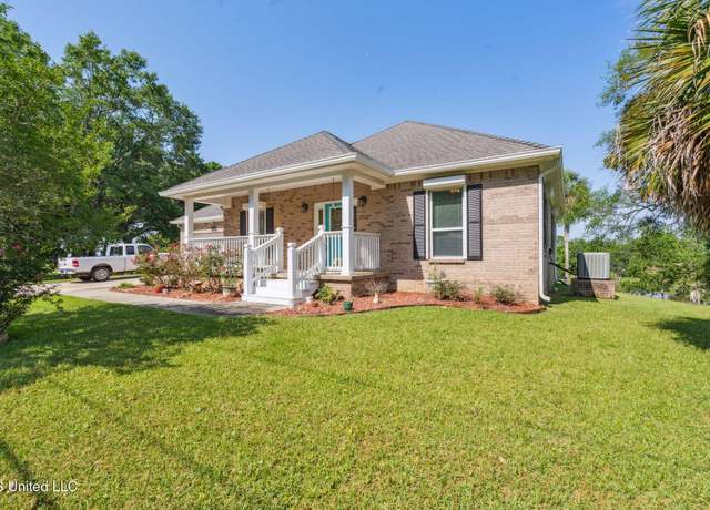 Property at 1405 Bay Ridge Dr, Gautier, MS 39553, 3 beds, 2.5 baths