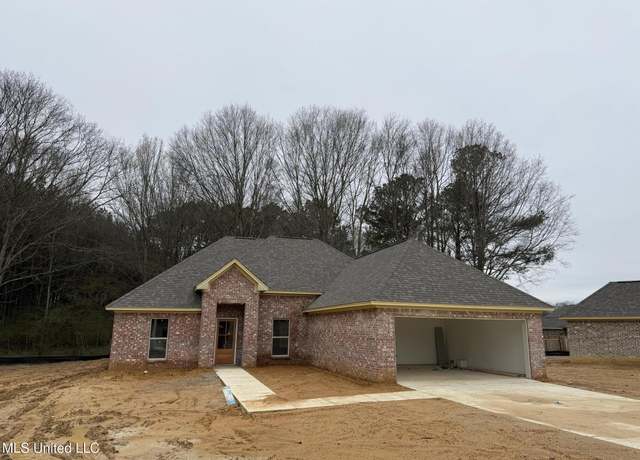 Property at 126 Jasmine Cove Dr, Brandon, MS 39042, 3 beds, 2 baths