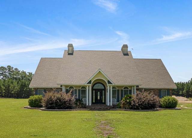 Property at 102 Loftin Rd, Columbia, MS 39429, 5 beds, 3 baths