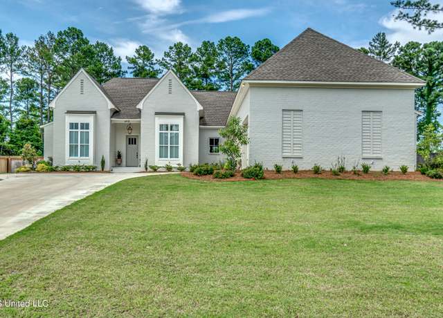 Property at 215 Westlake Cir, Madison, MS 39110, 4 beds, 3.5 baths