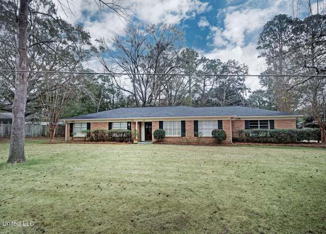 Property at 219 Rollingwood Dr, Jackson, MS 39211, 4 beds, 2 baths