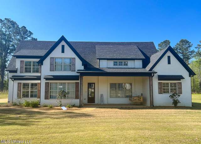 Property at 481 Poplar Ln, Holly Springs, MS 38635, 4 beds, 3.5 baths