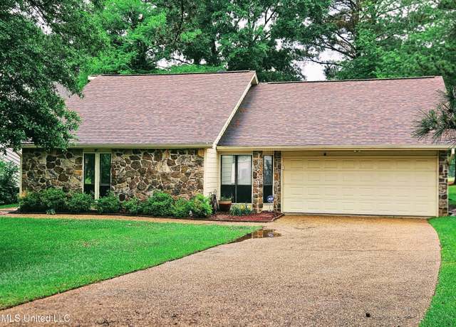 Property at 417 Spike Rdg, Canton, MS 39046, 3 beds, 2 baths