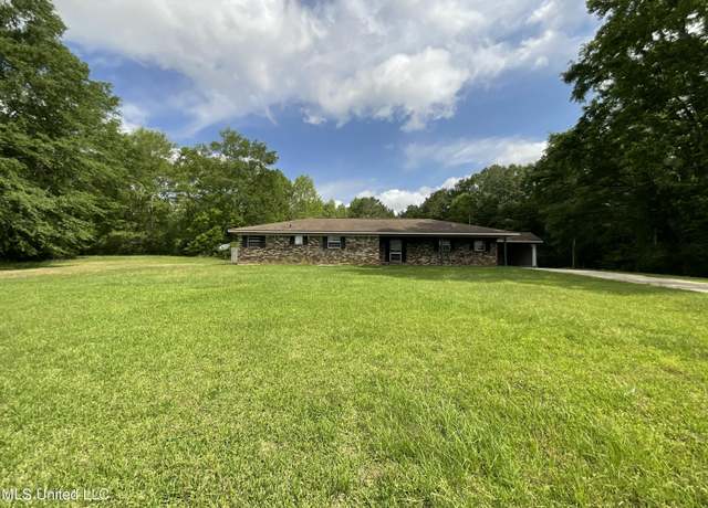 Property at 1484 Ray St, Prentiss, MS 39474, 3 beds, 2 baths