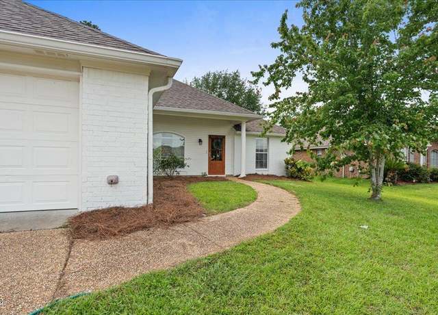 Property at 357 Kings Ridge Cir, Brandon, MS 39047, 3 beds, 2 baths
