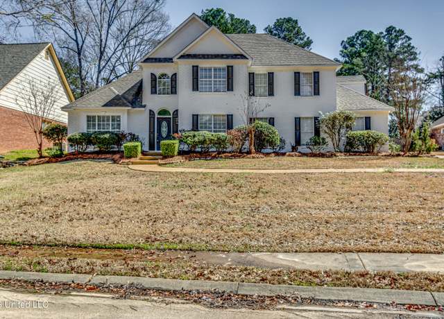 Property at 106 Whisper Lake Blvd, Madison, MS 39110, 5 beds, 3.5 baths