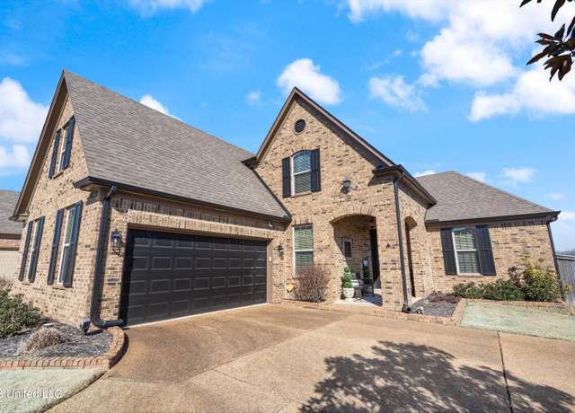 Property at 8330 John Wood Ln, Olive Branch, MS 38654, 4 beds, 3 baths