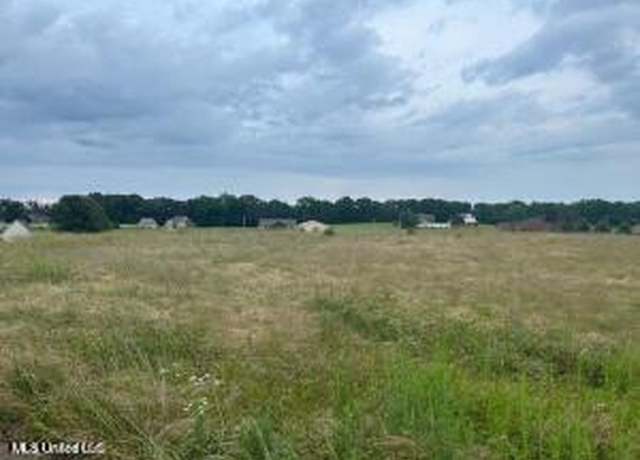 Property at 2836 Oak Grove Cv, Hernando, MS 38632