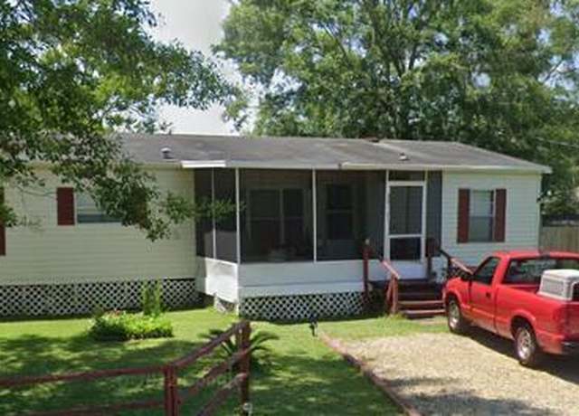 Property at 8117 Durango Ave, Biloxi, MS 39532, 3 beds, 2 baths