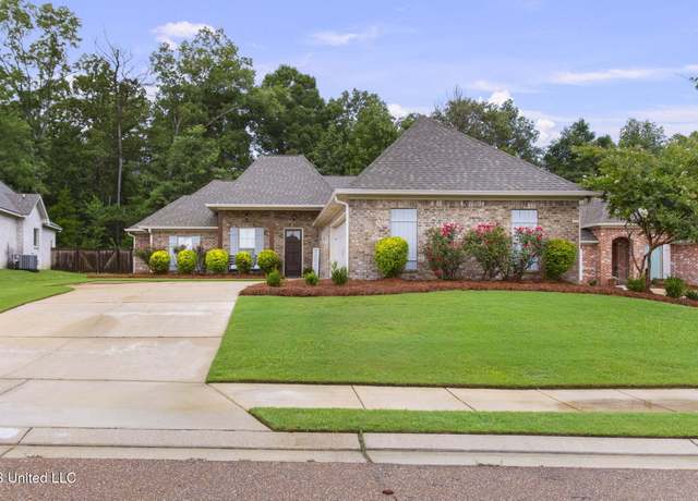 Property at 813 Bryce St, Brandon, MS 39047, 4 beds, 3 baths