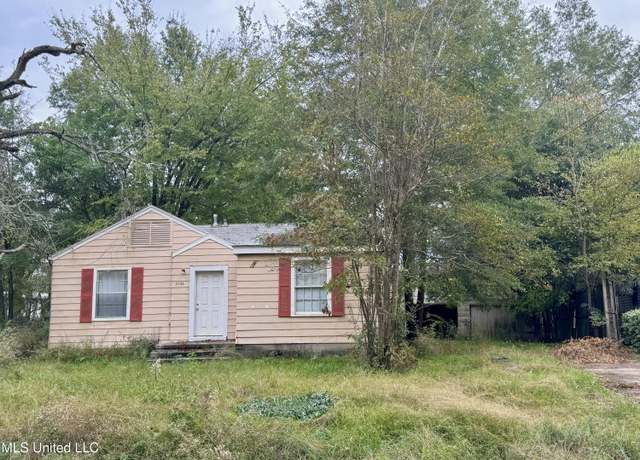 Property at 2836 Woodbine St, Jackson, MS 39212, 3 beds, 2 baths