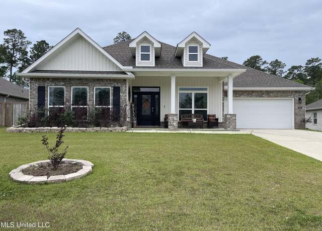 Property at 6021 Penni Ln, Ocean Springs, MS 39564, 5 beds, 3 baths